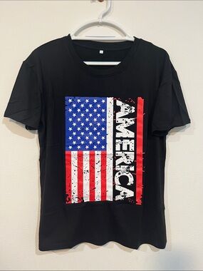 Black Men's 'America' Flag Graphic Tee